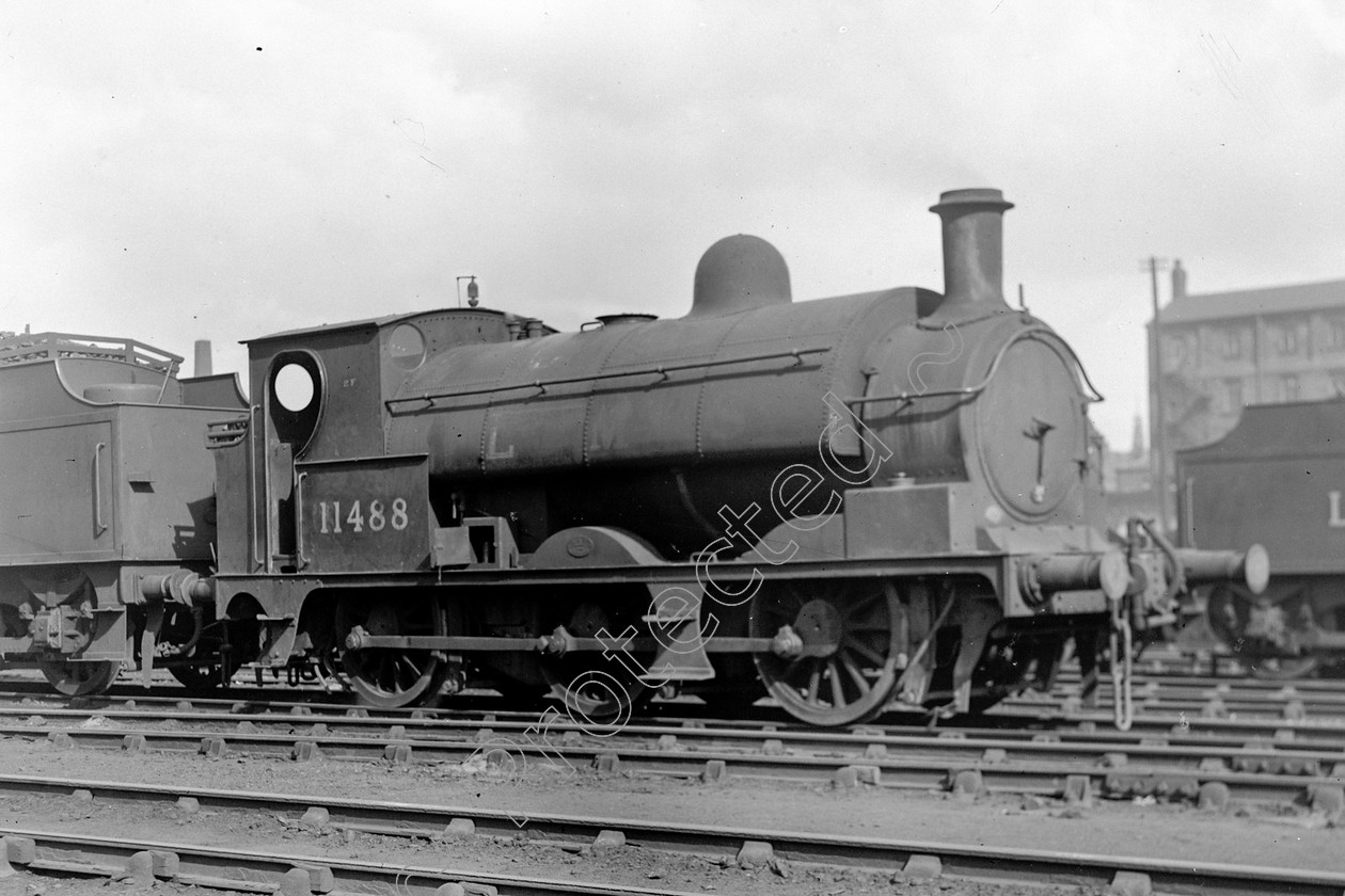 WD0829 
 ENGINE CLASS: Lancashire and Yorkshire ENGINE NUMBER: 11488 LOCATION: Newton Heath DATE: 03 July 1947 COMMENTS: 
 Keywords: 03 July 1947, 11488, Cooperline, Lancashire and Yorkshire, Newton Heath, Steam, WD Cooper, locomotives, railway photography, trains