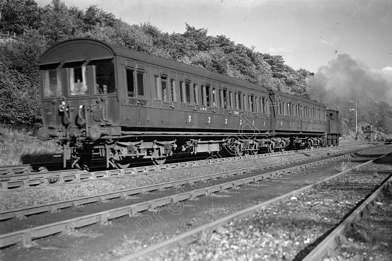 WD0900 
 ENGINE CLASS: L.N.W.R. ENGINE NUMBER: 7789 LOCATION: Roe Green DATE: COMMENTS: 
 Keywords: 7789, Cooperline, L.N.W.R., Roe Green, Steam, WD Cooper, locomotives, railway photography, trains