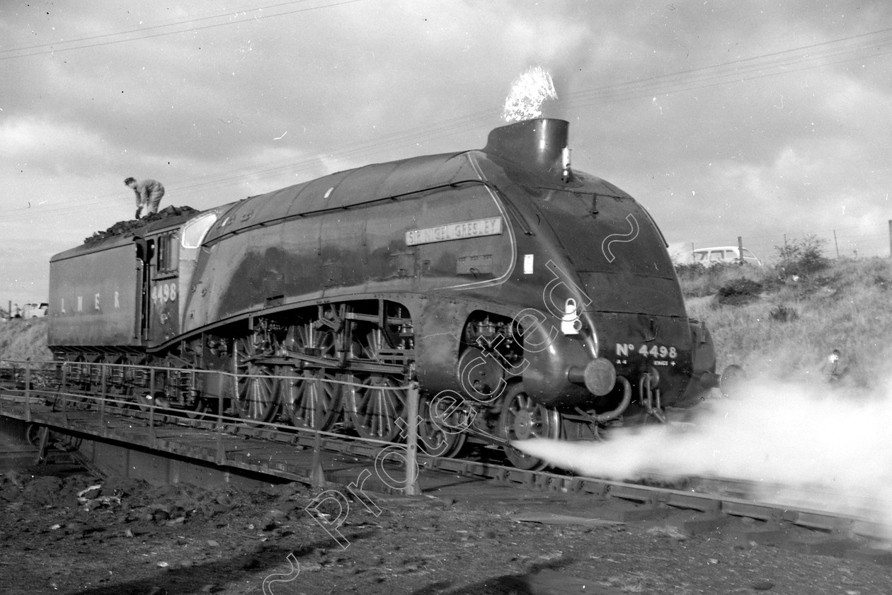 WD2741 
 ENGINE CLASS: L.N.E.R. ENGINE NUMBER: 4498 LOCATION: Kingmoor DATE: 28 October 1967 COMMENTS: 
 Keywords: 28 October 1967, 4498, Cooperline, Kingmoor, L.N.E.R., Steam, WD Cooper, locomotives, railway photography, trains