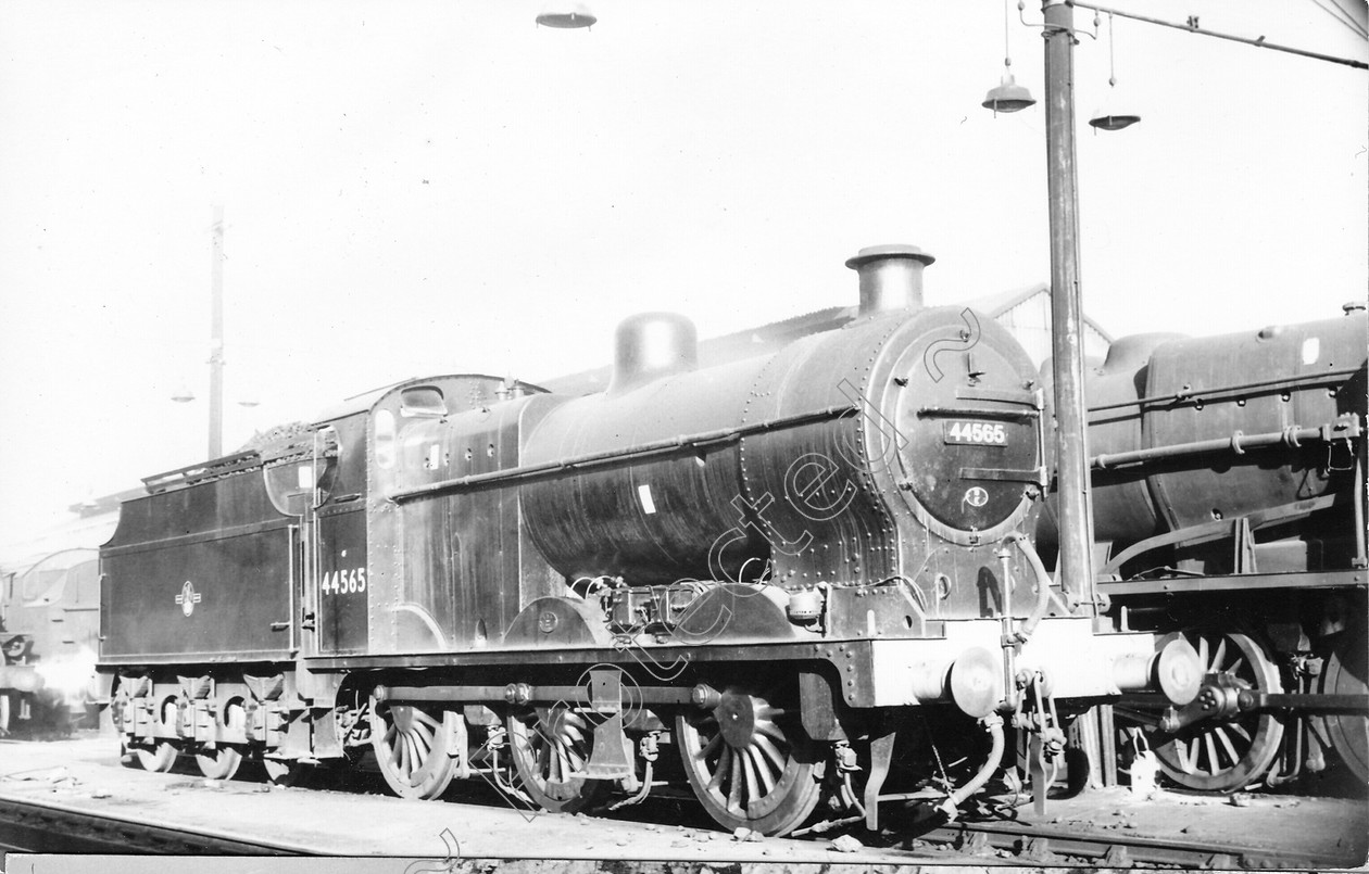 WD0744 
 ENGINE CLASS: Class 4 0-6-0 ENGINE NUMBER: 44565 LOCATION: Trafford Park DATE: 29 June 1961 COMMENTS: 
 Keywords: 29 June 1961, 44565, Class 4 0-6-0, Cooperline, Steam, Trafford Park, WD Cooper, locomotives, railway photography, trains