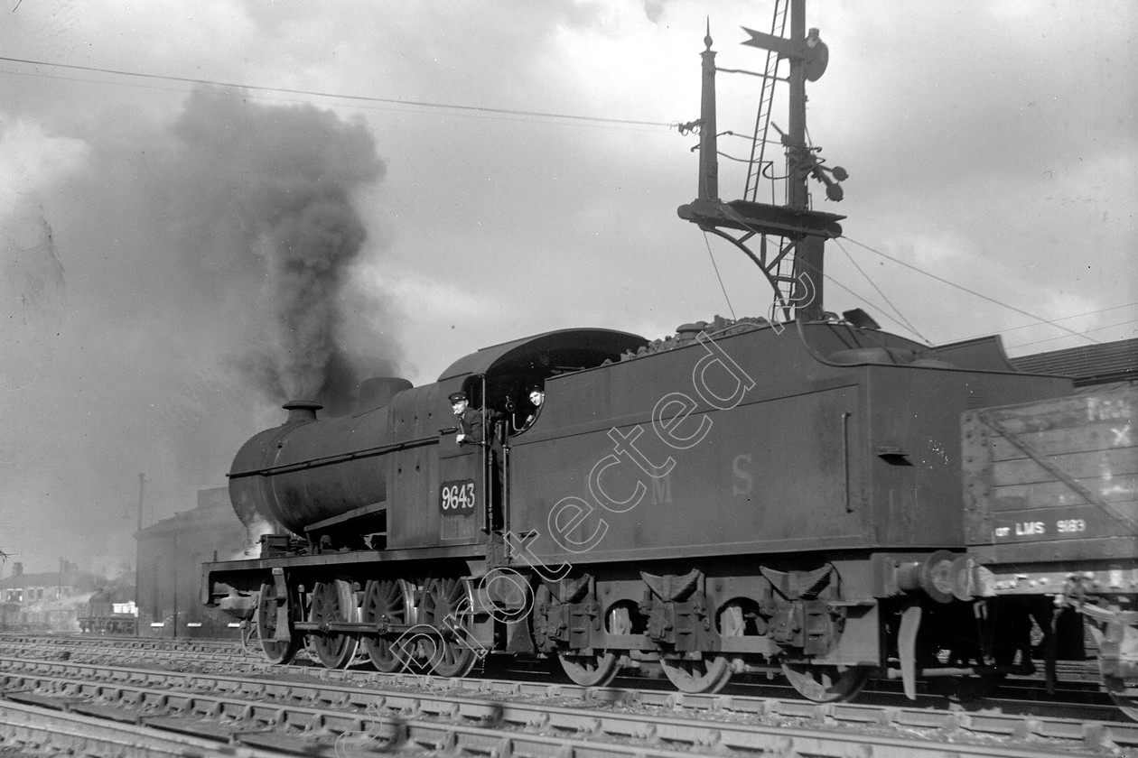 WD0777 
 ENGINE CLASS: Fowler 0-8-0 ENGINE NUMBER: 9643 LOCATION: Newton Heath DATE: 03 July 1947 COMMENTS: 
 Keywords: 03 July 1947, 9643, Cooperline, Fowler 0-8-0, Newton Heath, Steam, WD Cooper, locomotives, railway photography, trains