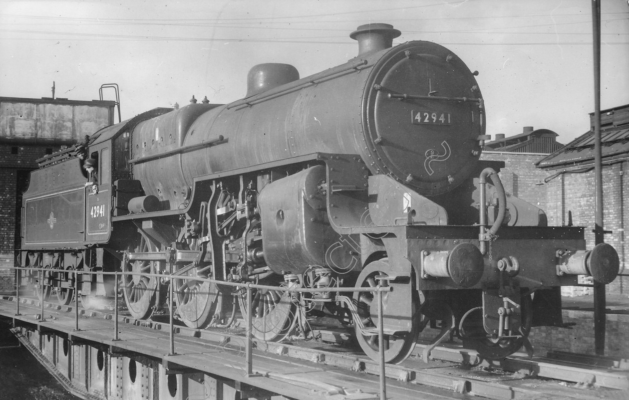 WD0669 
 ENGINE CLASS: Moguls 2-6-0 ENGINE NUMBER: 42941 LOCATION: Patricroft DATE: 10 December 1962 COMMENTS: 
 Keywords: 10 December 1962, 42941, Cooperline, Moguls 2-6-0, Patricroft, Steam, WD Cooper, locomotives, railway photography, trains