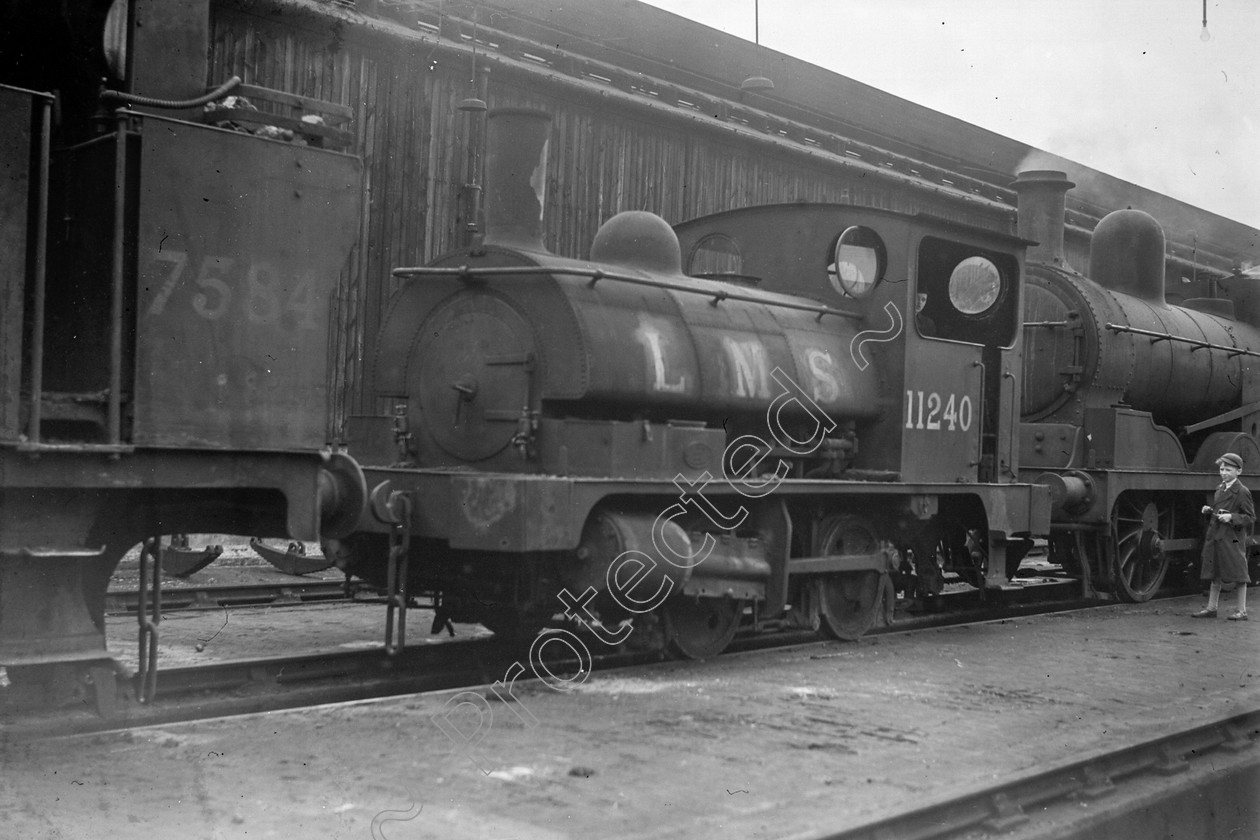 WD0837 
 ENGINE CLASS: Lancashire and Yorkshire ENGINE NUMBER: 11240 LOCATION: Agecroft DATE: 12 August 1948 COMMENTS: 
 Keywords: 11240, 12 August 1948, Agecroft, Cooperline, Lancashire and Yorkshire, Steam, WD Cooper, locomotives, railway photography, trains