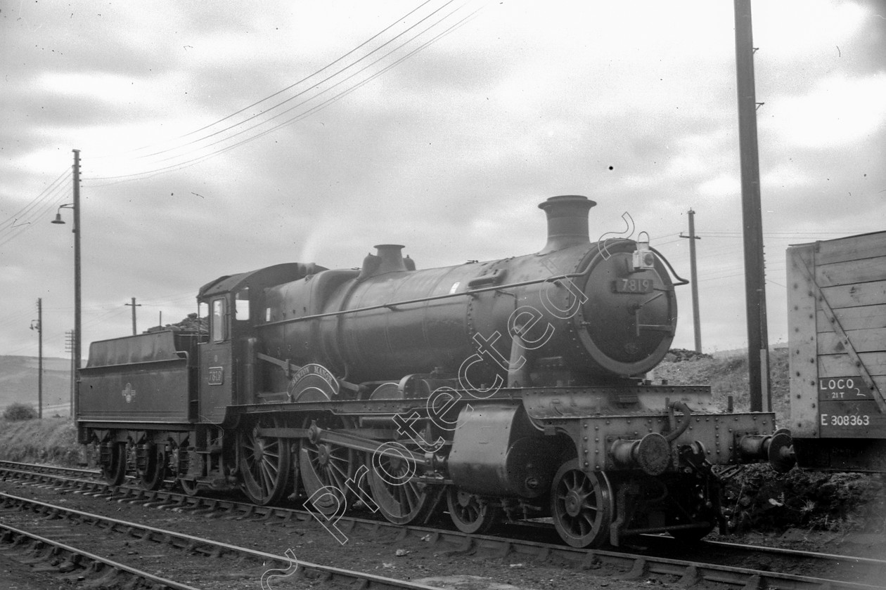 WD2834 
 ENGINE CLASS: GWR ENGINE NUMBER: 7819 LOCATION: Aberystwyth DATE: 22 September 1961 COMMENTS: 
 Keywords: 22 September 1961, 7819, Aberystwyth, Cooperline, GWR, Steam, WD Cooper, locomotives, railway photography, trains