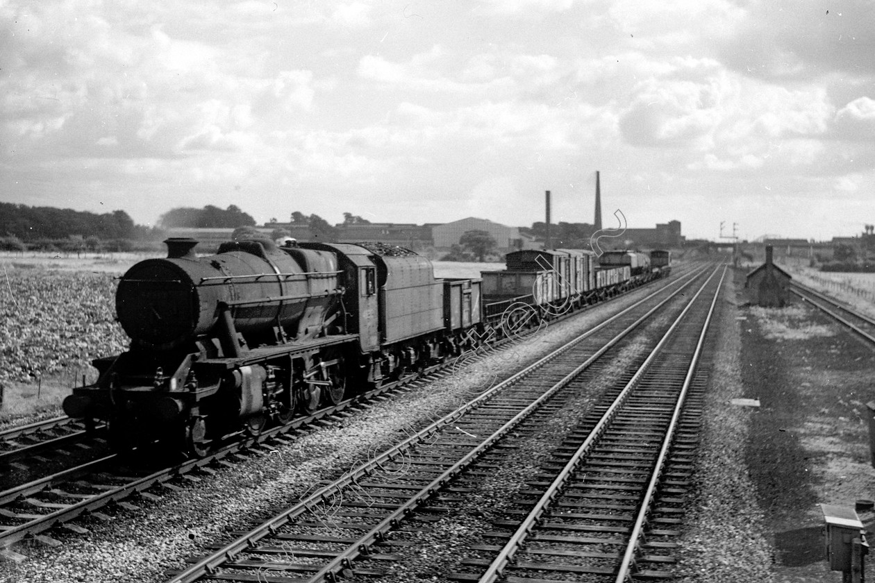 WD2054 
 ENGINE CLASS: Stanier Class 8 2-8-0 ENGINE NUMBER: 48513 LOCATION: Farrington DATE: 00.09.1964 COMMENTS: 
 Keywords: 00.09.1964, 48513, Cooperline, Farrington, Stanier Class 8 2-8-0, Steam, WD Cooper, locomotives, railway photography, trains