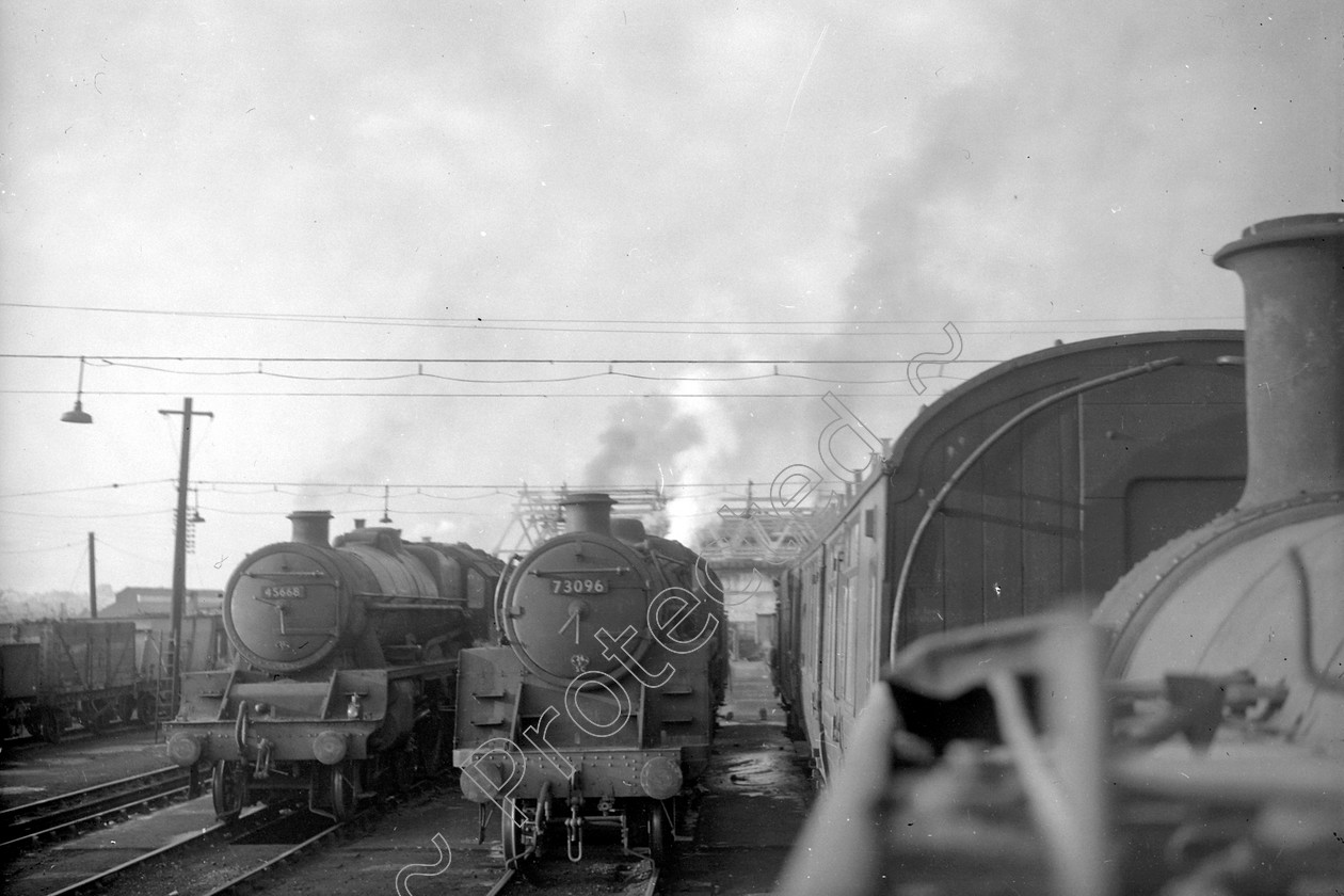 WD2426 
 ENGINE CLASS: BR 73000 4-6-0 ENGINE NUMBER: 73096 LOCATION: Patricroft DATE: COMMENTS: 
 Keywords: 73096, BR 73000 4-6-0, Cooperline, Patricroft, Steam, WD Cooper, locomotives, railway photography, trains