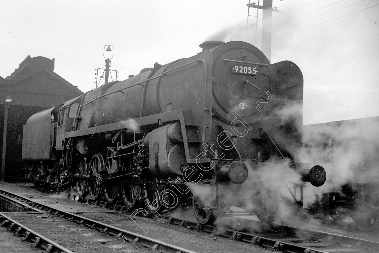 WD2636 
 ENGINE CLASS: BR Class 9 ENGINE NUMBER: 92055 LOCATION: Patricroft DATE: 26 June 1963 COMMENTS: 
 Keywords: 26 June 1963, 92055, BR Class 9, Cooperline, Patricroft, Steam, WD Cooper, locomotives, railway photography, trains