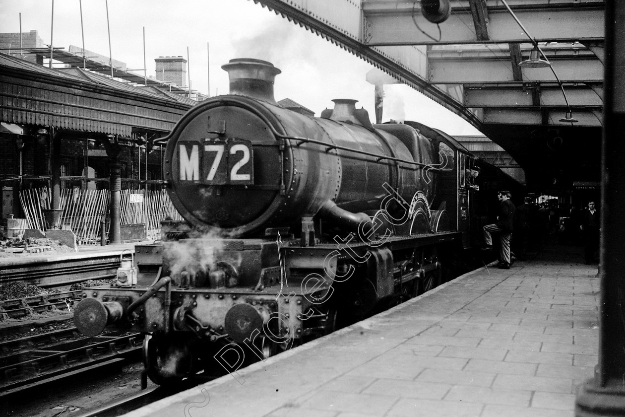 WD2849 
 ENGINE CLASS: GWR ENGINE NUMBER: 5061 LOCATION: Shrewsbury Station DATE: 09 September 1961 COMMENTS: 
 Keywords: 09 September 1961, 5061, Cooperline, GWR, Shrewsbury Station, Steam, WD Cooper, locomotives, railway photography, trains