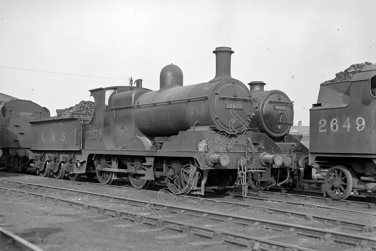 WD0821 
 ENGINE CLASS: Lancashire and Yorkshire ENGINE NUMBER: 12578 LOCATION: Newton Heath DATE: 12 May 1949 COMMENTS: 
 Keywords: 12 May 1949, 12578, Cooperline, Lancashire and Yorkshire, Newton Heath, Steam, WD Cooper, locomotives, railway photography, trains