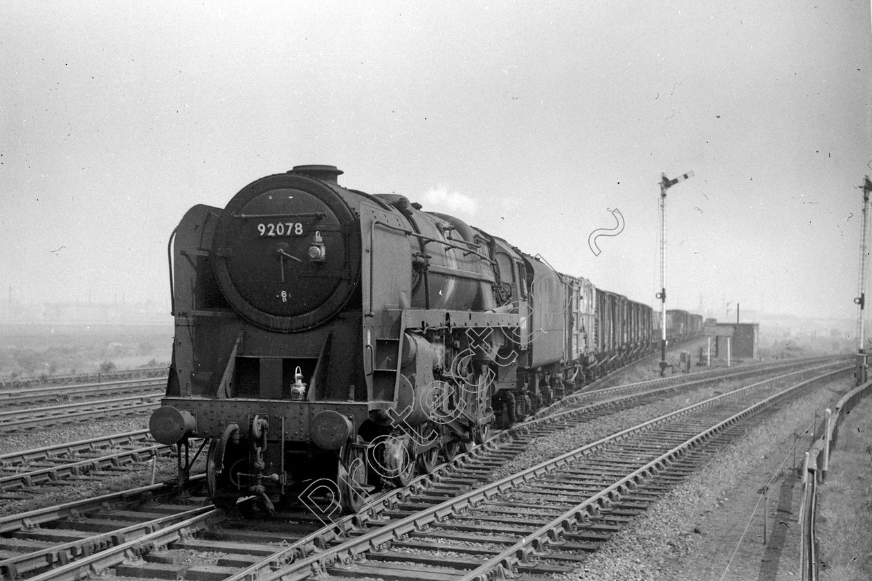 WD2641 
 ENGINE CLASS: BR Class 9 ENGINE NUMBER: 92078 LOCATION: Ship Canal Bridge DATE: 03 June 1965 COMMENTS: 
 Keywords: 03 June 1965, 92078, BR Class 9, Cooperline, Ship Canal Bridge, Steam, WD Cooper, locomotives, railway photography, trains