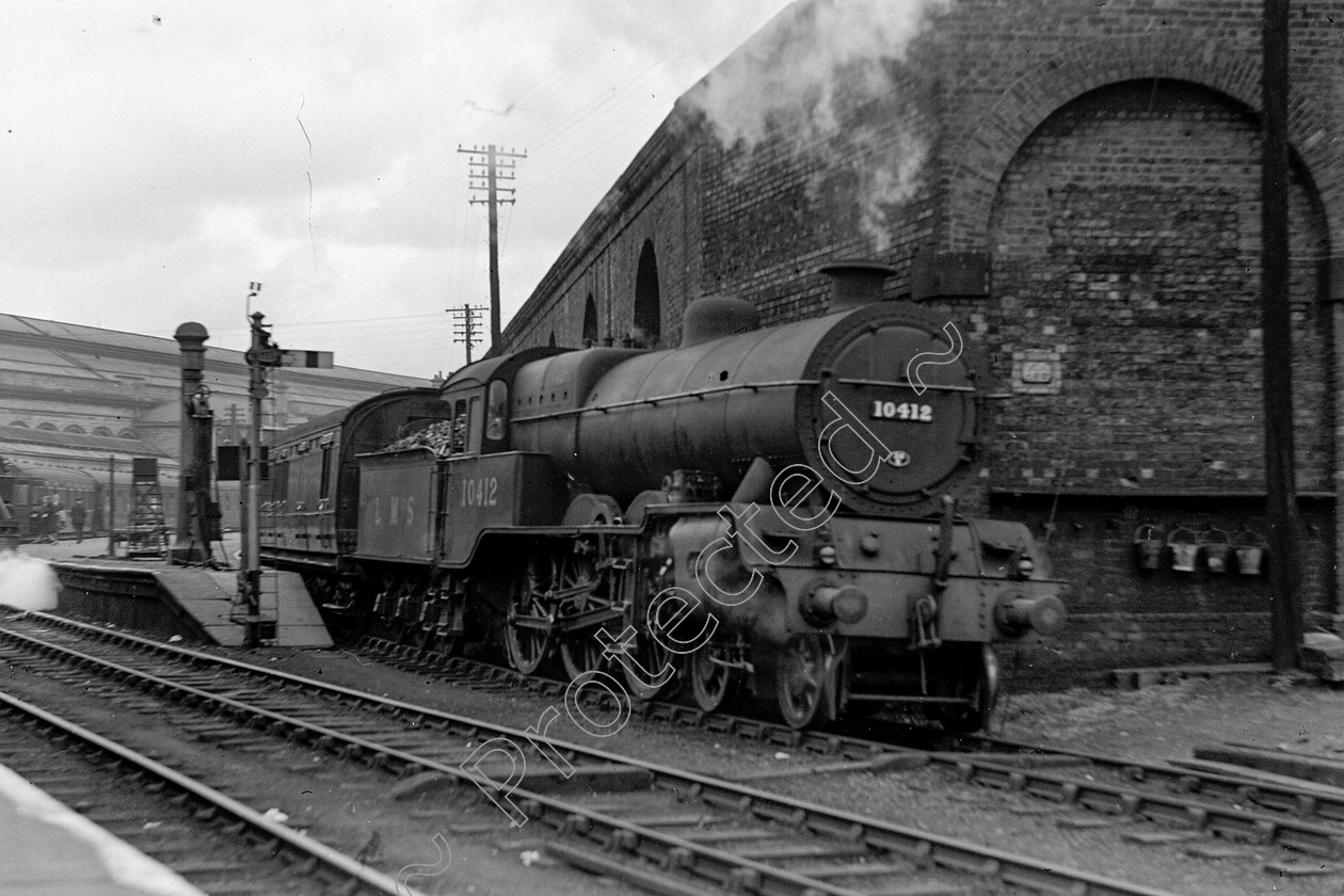 WD0834 
 ENGINE CLASS: Lancashire and Yorkshire ENGINE NUMBER: 10412 LOCATION: Preston DATE: 17 August 1947 COMMENTS: 
 Keywords: 10412, 17 August 1947, Cooperline, Lancashire and Yorkshire, Preston, Steam, WD Cooper, locomotives, railway photography, trains