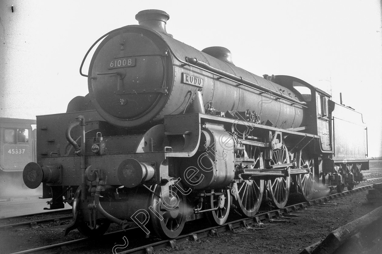 WD2702 
 ENGINE CLASS: L.N.E.R. ENGINE NUMBER: 61008 LOCATION: Agecroft DATE: 21 November 1960 COMMENTS: 
 Keywords: 21 November 1960, 61008, Agecroft, Cooperline, L.N.E.R., Steam, WD Cooper, locomotives, railway photography, trains