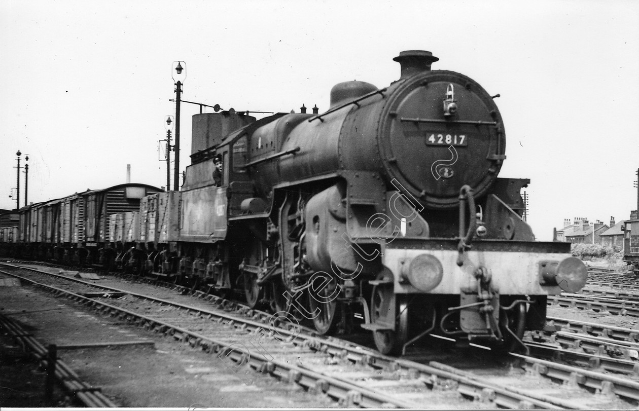 WD0640 
 ENGINE CLASS: Moguls 2-6-0 ENGINE NUMBER: 42817 LOCATION: Patricroft DATE: 28 July 1963 COMMENTS: 
 Keywords: 28 July 1963, 42817, Cooperline, Moguls 2-6-0, Patricroft, Steam, WD Cooper, locomotives, railway photography, trains