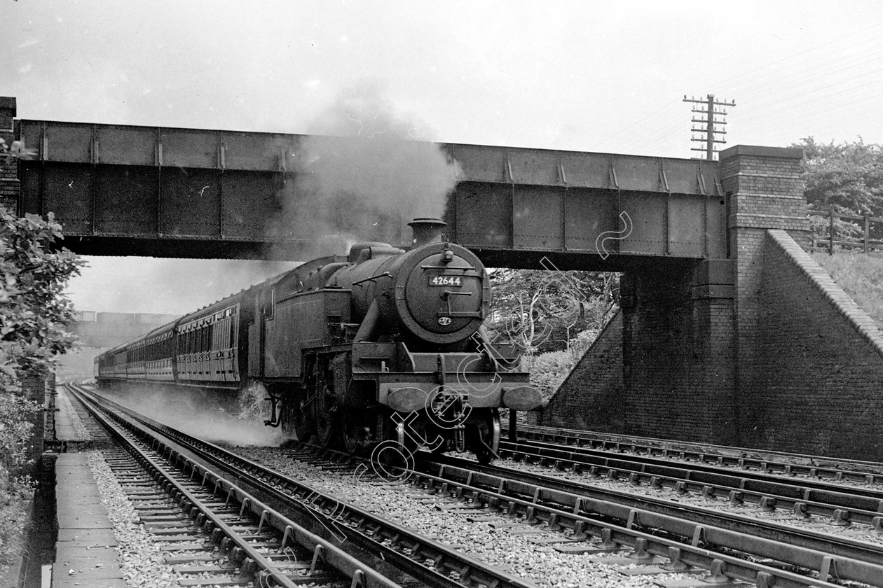 WD1083 
 ENGINE CLASS: 2-6-4 Tanks ENGINE NUMBER: 42644 LOCATION: Walkden Troughs DATE: COMMENTS: 
 Keywords: 2-6-4 Tanks, 42644, Cooperline, Steam, WD Cooper, Walkden Troughs, locomotives, railway photography, trains