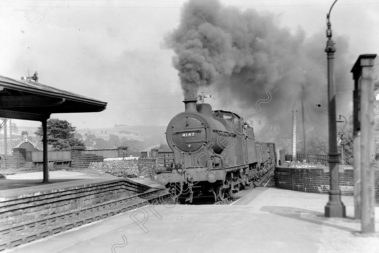 WD0717 
 ENGINE CLASS: Class 4 0-6-0 ENGINE NUMBER: 4147 LOCATION: Millers Dale DATE: 09 August 1947 COMMENTS: 
 Keywords: 09 August 1947, 4147, Class 4 0-6-0, Cooperline, Millers Dale, Steam, WD Cooper, locomotives, railway photography, trains