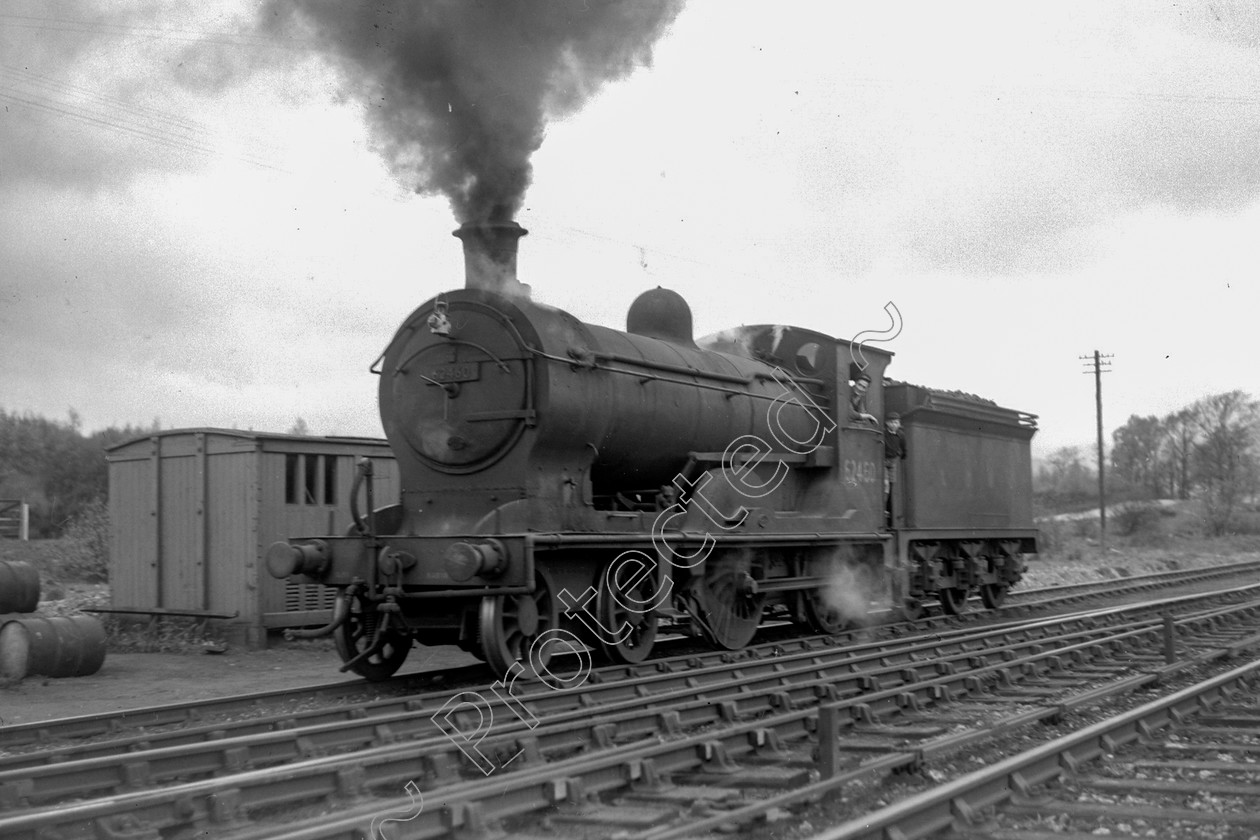 WD2731 
 ENGINE CLASS: L.N.E.R. ENGINE NUMBER: 62460 LOCATION: Ballock DATE: 15 May 1951 COMMENTS: 
 Keywords: 15 May 1951, 62460, Ballock, Cooperline, L.N.E.R., Steam, WD Cooper, locomotives, railway photography, trains