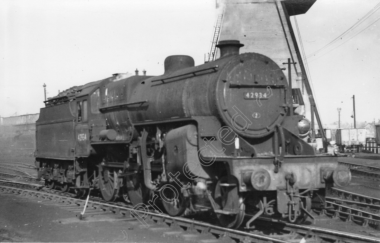 WD0666 
 ENGINE CLASS: Moguls 2-6-0 ENGINE NUMBER: 42934 LOCATION: Patricroft DATE: 22 March 1963 COMMENTS: 
 Keywords: 22 March 1963, 42934, Cooperline, Moguls 2-6-0, Patricroft, Steam, WD Cooper, locomotives, railway photography, trains