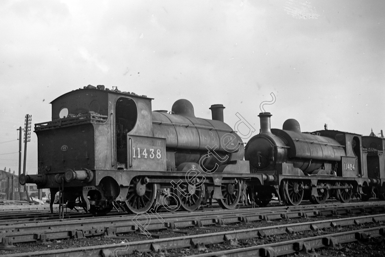 WD0822 
 ENGINE CLASS: Lancashire and Yorkshire ENGINE NUMBER: 11438 LOCATION: Newton Heath DATE: 01 June 1948 COMMENTS: 
 Keywords: 01 June 1948, 11438, Cooperline, Lancashire and Yorkshire, Newton Heath, Steam, WD Cooper, locomotives, railway photography, trains