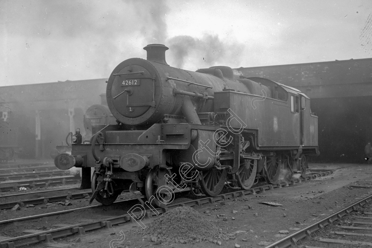 WD1076 
 ENGINE CLASS: 2-6-4 Tanks ENGINE NUMBER: 42612 LOCATION: Edgehill DATE: 02 September 1951 COMMENTS: 
 Keywords: 02 September 1951, 2-6-4 Tanks, 42612, Cooperline, Edgehill, Steam, WD Cooper, locomotives, railway photography, trains