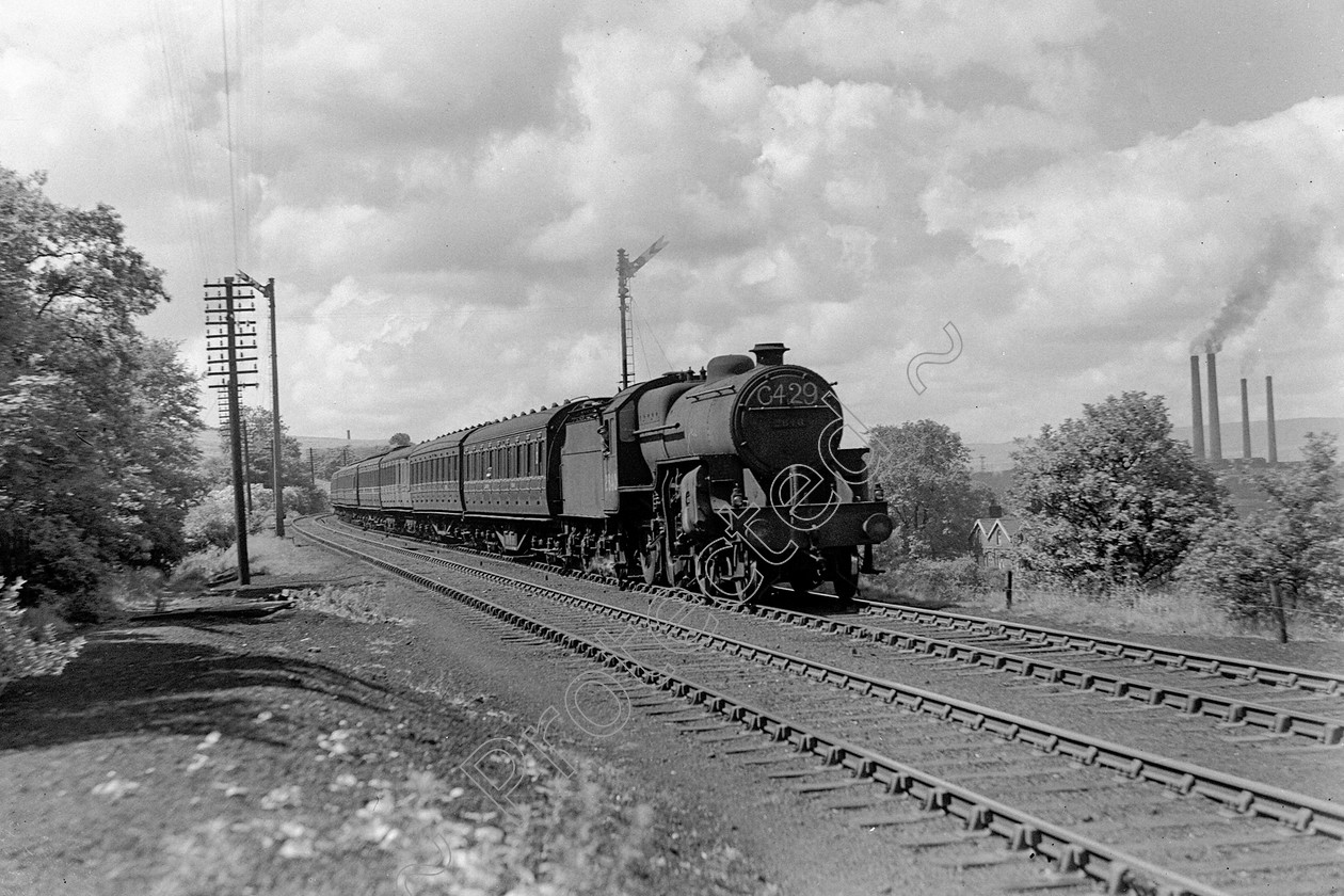 WD0604 
 ENGINE CLASS: Moguls 2-6-0 ENGINE NUMBER: 2840 LOCATION: Clifton DATE: COMMENTS: 
 Keywords: 2840, Clifton, Cooperline, Moguls 2-6-0, Steam, WD Cooper, locomotives, railway photography, trains