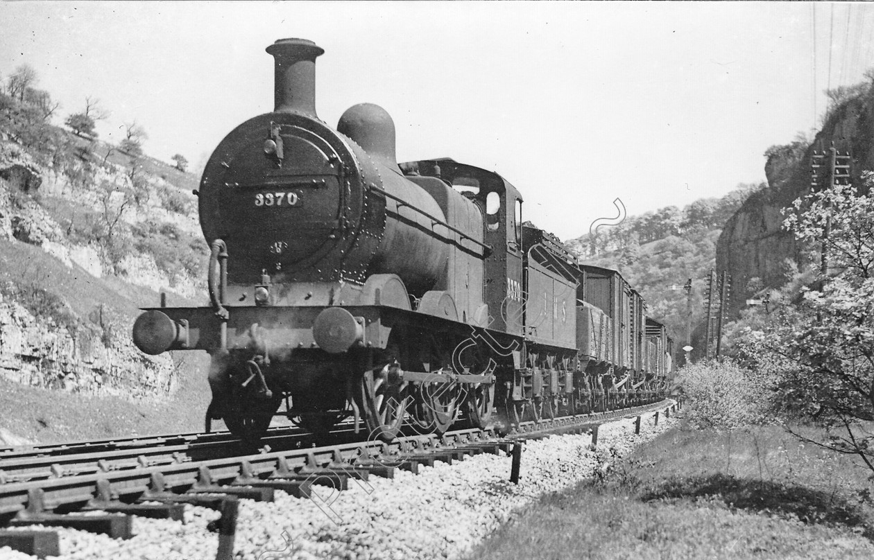 WD0711 
 ENGINE CLASS: Class 4 0-6-0 ENGINE NUMBER: 3370 LOCATION: Cheedale DATE: 00.05.1948 COMMENTS: 
 Keywords: 00.05.1948, 3370, Cheedale, Class 4 0-6-0, Cooperline, Steam, WD Cooper, locomotives, railway photography, trains