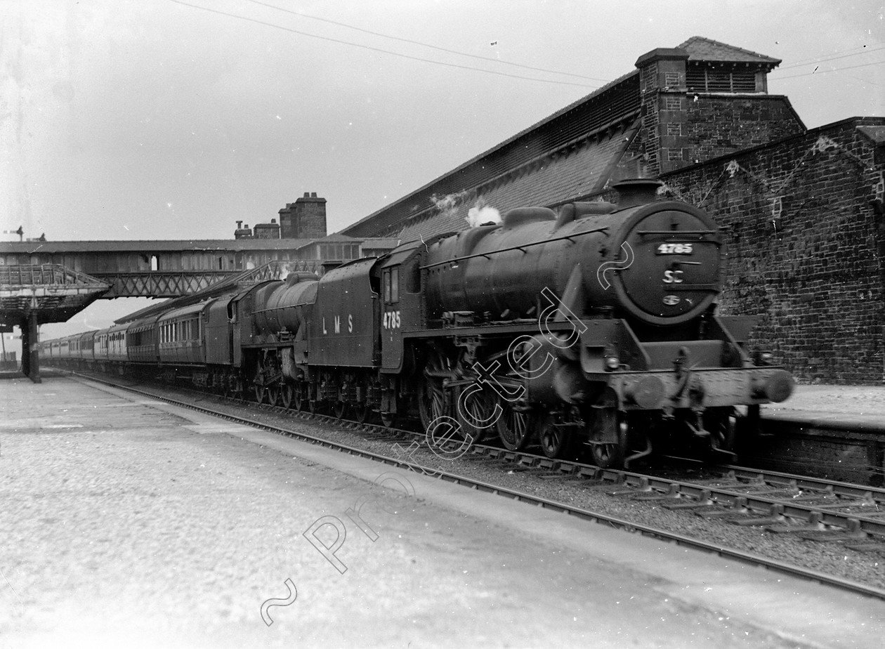 WDDH0958 
 ENGINE CLASS: Double Headed ENGINE NUMBER: 4785 LOCATION: Tebay DATE: 28 July 1947 COMMENTS: 
 Keywords: 28 July 1947, 4785, Cooperline, Double Headed, Steam, Tebay, WD Cooper, locomotives, railway photography, trains