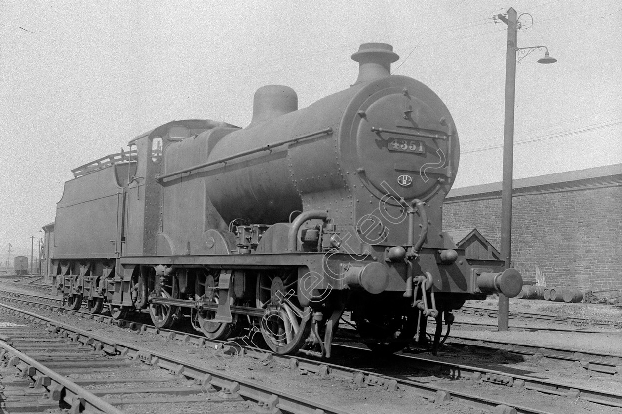 WD0702 
 ENGINE CLASS: Class 4 0-6-0 ENGINE NUMBER: 4351 LOCATION: Tebay DATE: 02 June 1939 COMMENTS: 
 Keywords: 02 June 1939, 4351, Class 4 0-6-0, Cooperline, Steam, Tebay, WD Cooper, locomotives, railway photography, trains