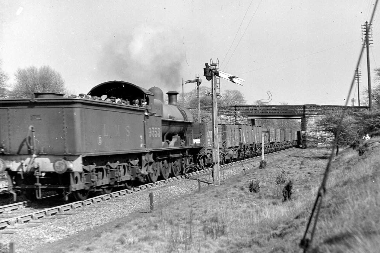 WD0926 
 ENGINE CLASS: L.N.W.R. ENGINE NUMBER: 9353 LOCATION: DATE: COMMENTS: 
 Keywords: 9353, Cooperline, L.N.W.R., Steam, WD Cooper, locomotives, railway photography, trains