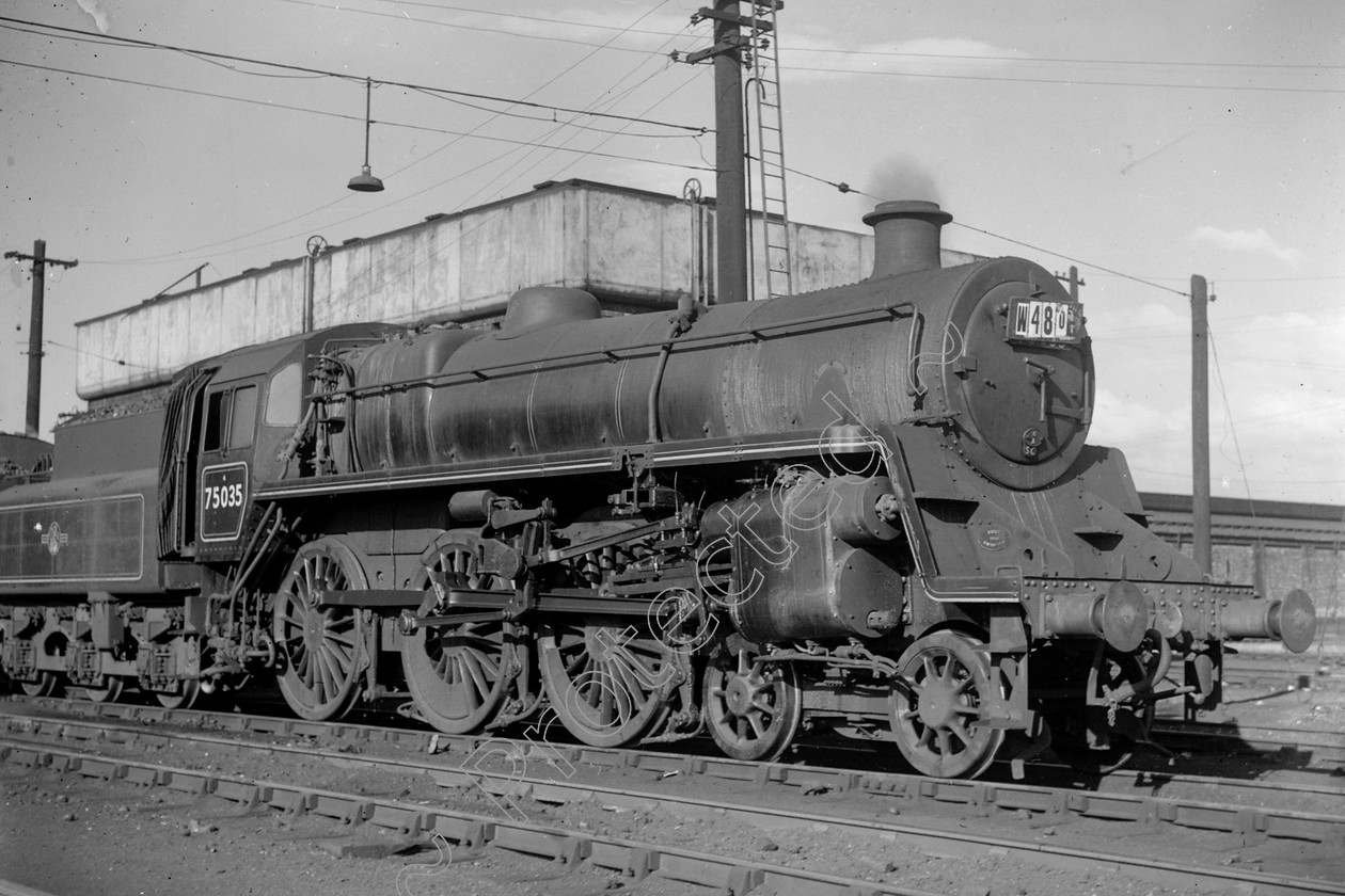 WD2484 
 ENGINE CLASS: BR 75000 4-6-0 ENGINE NUMBER: 75035 LOCATION: Patricroft DATE: 18 July 1959 COMMENTS: 
 Keywords: 18 July 1959, 75035, BR 75000 4-6-0, Cooperline, Patricroft, Steam, WD Cooper, locomotives, railway photography, trains