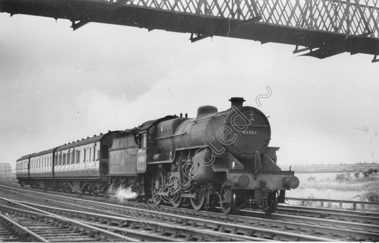 WD0625 
 ENGINE CLASS: Moguls 2-6-0 ENGINE NUMBER: 42753 LOCATION: Winwick DATE: 29 August 1963 COMMENTS: 
 Keywords: 29 August 1963, 42753, Cooperline, Moguls 2-6-0, Steam, WD Cooper, Winwick, locomotives, railway photography, trains