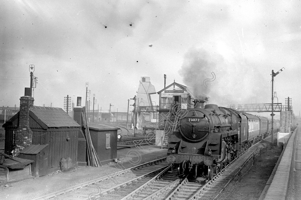 WD2422 
 ENGINE CLASS: BR 73000 4-6-0 ENGINE NUMBER: 73072 LOCATION: Patricroft DATE: 00.07.1956 COMMENTS: 
 Keywords: 00.07.1956, 73072, BR 73000 4-6-0, Cooperline, Patricroft, Steam, WD Cooper, locomotives, railway photography, trains