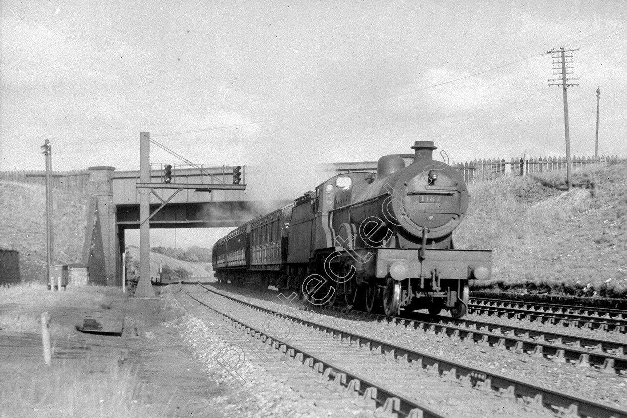 WD0505 
 ENGINE CLASS: Midland Compounds ENGINE NUMBER: 1187 LOCATION: Moorside DATE: COMMENTS: 
 Keywords: 1187, Cooperline, Midland Compounds, Moorside, Steam, WD Cooper, locomotives, railway photography, trains