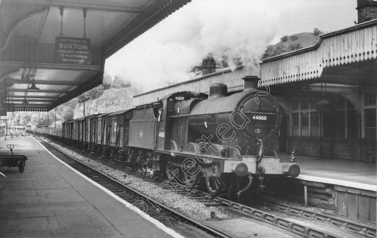 WD0743 
 ENGINE CLASS: Class 4 0-6-0 ENGINE NUMBER: 44565 LOCATION: Millers Dale DATE: 26 June 1961 COMMENTS: 
 Keywords: 26 June 1961, 44565, Class 4 0-6-0, Cooperline, Millers Dale, Steam, WD Cooper, locomotives, railway photography, trains