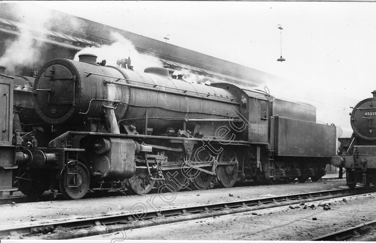 WD2540 
 ENGINE CLASS: Riddles 2-8-0 90000 ENGINE NUMBER: 78521 LOCATION: Agecroft DATE: 16 April 1949 COMMENTS: 
 Keywords: 16 April 1949, 78521, Agecroft, Cooperline, Riddles 2-8-0 90000, Steam, WD Cooper, locomotives, railway photography, trains