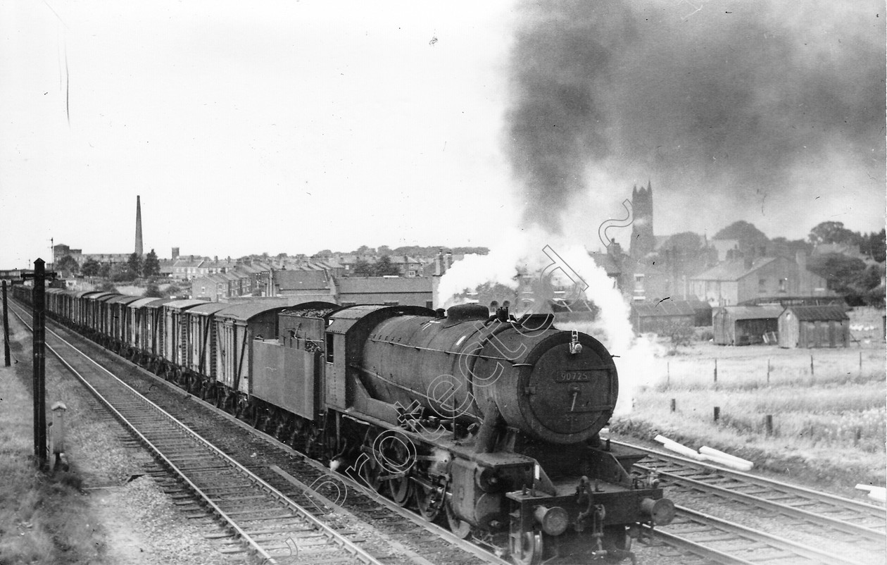 WD2535 
 ENGINE CLASS: Riddles 2-8-0 90000 ENGINE NUMBER: 90725 LOCATION: Leyland DATE: 24 July 1964 COMMENTS: 
 Keywords: 24 July 1964, 90725, Cooperline, Leyland, Riddles 2-8-0 90000, Steam, WD Cooper, locomotives, railway photography, trains