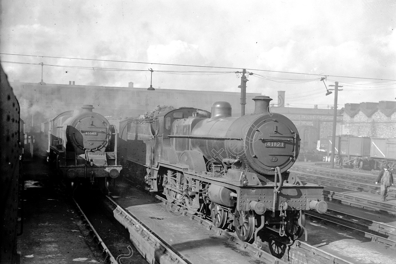 WD0536 
 ENGINE CLASS: Midland Compounds ENGINE NUMBER: 41121 LOCATION: Patricroft DATE: COMMENTS: 
 Keywords: 41121, Cooperline, Midland Compounds, Patricroft, Steam, WD Cooper, locomotives, railway photography, trains