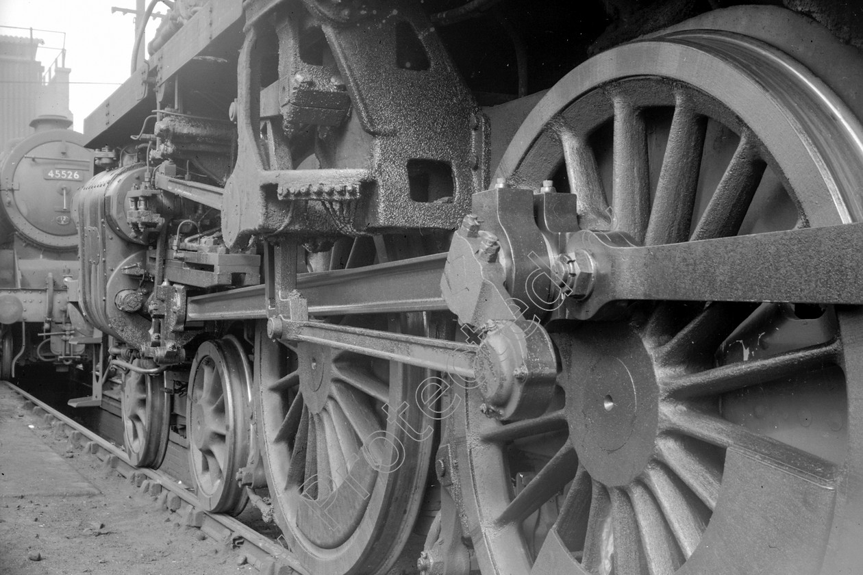 WD2486 
 ENGINE CLASS: BR 75000 4-6-0 ENGINE NUMBER: 75039 LOCATION: DATE: 03 June 1961 COMMENTS: 
 Keywords: 03 June 1961, 75039, BR 75000 4-6-0, Cooperline, Steam, WD Cooper, locomotives, railway photography, trains