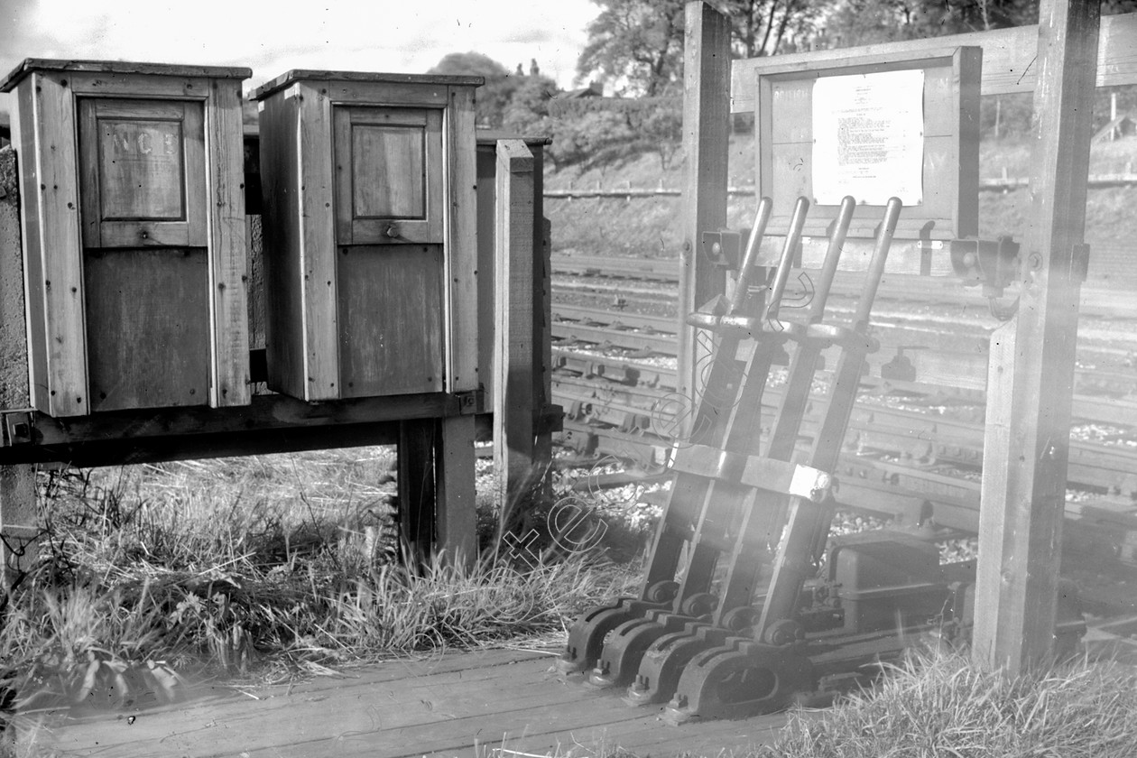 WD2869 
 ENGINE CLASS: Points of Interest ENGINE NUMBER: LOCATION: DATE: COMMENTS: Ground frame 
 Keywords: Cooperline, Ground frame, Points of Interest, Steam, WD Cooper, locomotives, railway photography, trains