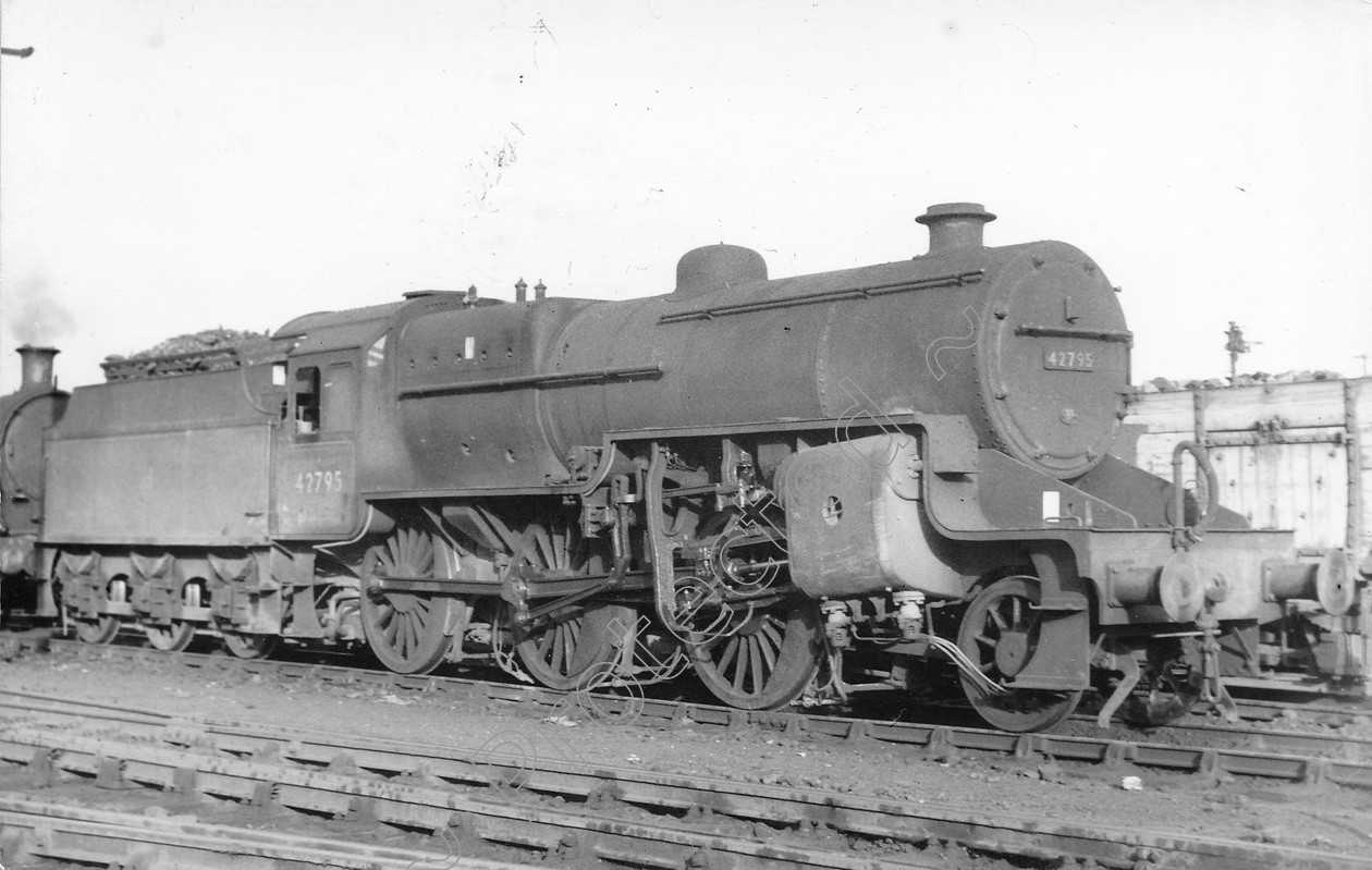 WD0634 
 ENGINE CLASS: Moguls 2-6-0 ENGINE NUMBER: 42795 LOCATION: Patricroft DATE: 08 August 1960 COMMENTS: 
 Keywords: 08 August 1960, 42795, Cooperline, Moguls 2-6-0, Patricroft, Steam, WD Cooper, locomotives, railway photography, trains