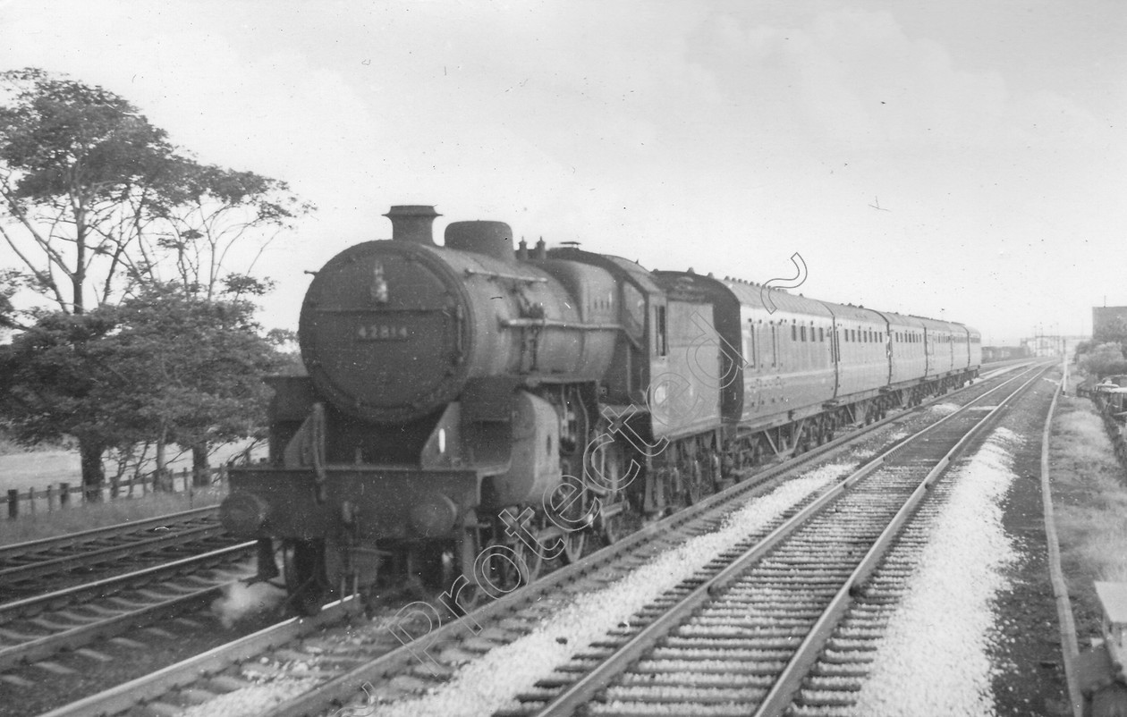 WD0637 
 ENGINE CLASS: Moguls 2-6-0 ENGINE NUMBER: 42814 LOCATION: Winwick DATE: 29 August 1963 COMMENTS: 
 Keywords: 29 August 1963, 42814, Cooperline, Moguls 2-6-0, Steam, WD Cooper, Winwick, locomotives, railway photography, trains