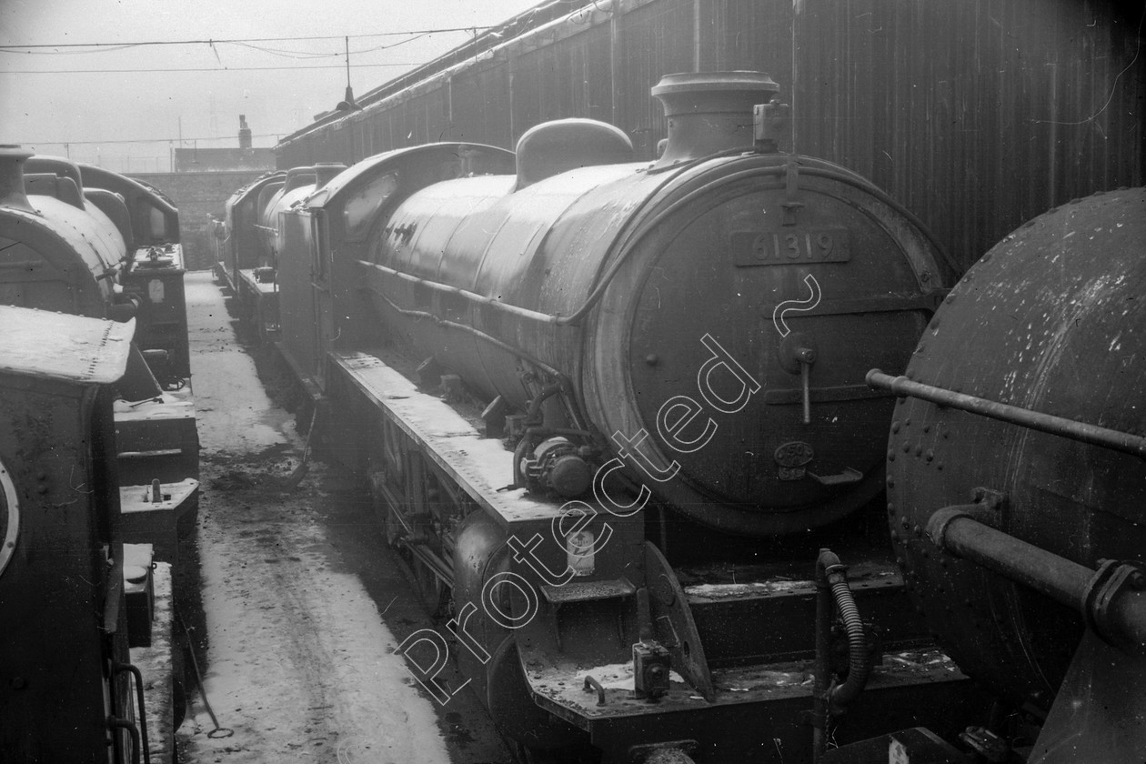 WD2719 
 ENGINE CLASS: L.N.E.R. ENGINE NUMBER: 61319 LOCATION: Agecroft DATE: 27 December 1962 COMMENTS: 
 Keywords: 27 December 1962, 61319, Agecroft, Cooperline, L.N.E.R., Steam, WD Cooper, locomotives, railway photography, trains